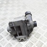 BMW 5 GT F07 Pompe à eau de liquide de refroidissement A2C53326031