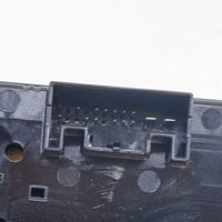 Audi A3 S3 8V Przełącznik / Włącznik nawiewu dmuchawy 8V0820043G
