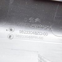 Peugeot 208 Osłona słupka szyby przedniej / A 98233048ZD
