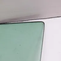 Maserati Levante Etuoven ikkunalasi, neliovinen malli 43R01079