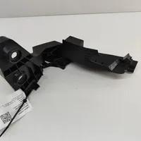 Volkswagen Golf VIII Support de pare-chocs arrière 5H6807394E