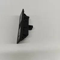 Audi A5 Lampa oświetlenia tylnej tablicy rejestracyjnej 8W6943021A