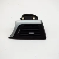 BMW 3 F30 F35 F31 Lango oro grotelės 9231995