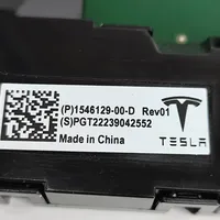 Tesla Model 3 Connettore plug in AUX 154612900D