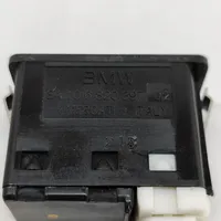 BMW 2 F45 Connettore plug in USB 6820397