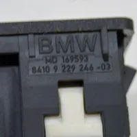 BMW 3 F30 F35 F31 Gniazdo / Złącze AUX 9229246