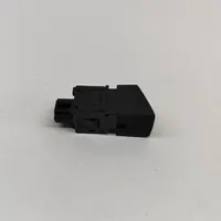 Nissan Qashqai Hazard light switch 252904BA0A