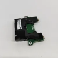 Tesla Model 3 USB-pistokeliitin 154612900D