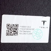 Tesla Model 3 Tavaratilan kaukalon tekstiilikansi 108300100G