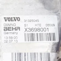 Volvo XC70 Chłodnica oleju skrzynia biegów 30757649