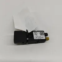 BMW 2 F44 Aerial antenna amplifier 8795939