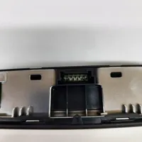 Audi A3 S3 8V Фонарь освещения передних мест 8V0947111B