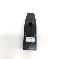 BMW 5 G30 G31 Interruttore di controllo dell’alzacristalli elettrico 6847098