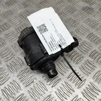 BMW 5 G30 G31 Pompa elettrica dell’acqua/del refrigerante ausiliaria 8638237