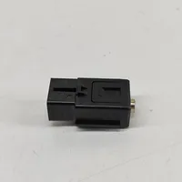 Skoda Yeti (5L) Câble adaptateur AUX 5Q0035724