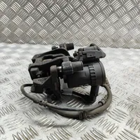 BMW 2 F44 Caliper del freno trasero 6883025