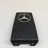 Mercedes-Benz S W140 Mostrina con logo/emblema della casa automobilistica A1201580485