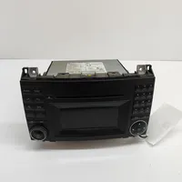 Mercedes-Benz Sprinter W906 Unité principale radio / CD / DVD / GPS A1699010700