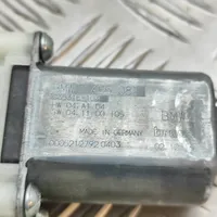 BMW 5 G30 G31 Motorino alzacristalli della portiera anteriore 7455081