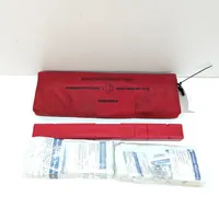 Porsche Cayenne (9Y0 9Y3) First aid kit 9Y0860282A