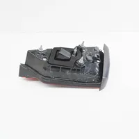 Audi A5 Lampy tylnej klapy bagażnika 8W6945093C