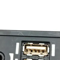 Lexus GS 300 350 430 450H Connettore plug in AUX 8619053051