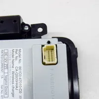 Toyota Prius (XW50) Modulo di ricarica wireless 861C047010C0