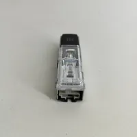 Mercedes-Benz A W177 Éclairage lumière plafonnier avant A0009064906