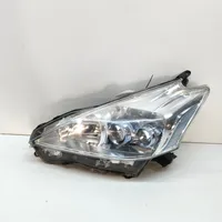 Toyota Prius+ (ZVW40) Lampa przednia 8118547430