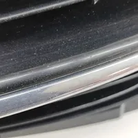 Mercedes-Benz S W222 Etupuskurin alempi jäähdytinsäleikkö A2228850824