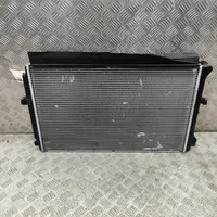 Skoda Karoq Dzesēšanas šķidruma radiators 5Q0121251GD