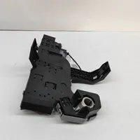 Volvo S60 Relay mounting block 32200086