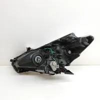 Toyota Prius+ (ZVW40) Lampa przednia 8114547430