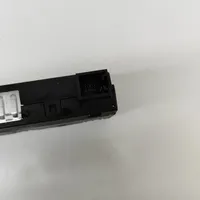 Audi E-tron GT Gniazdo / Złącze USB 4N1035736