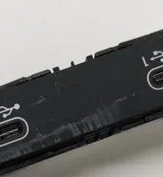 Audi E-tron GT Connettore plug in USB 4N1035736