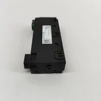 Audi E-tron GT Connecteur/prise USB 4N1035736