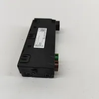 Audi E-tron GT Connecteur/prise USB 4N1035736