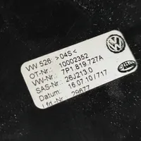 Volkswagen Touareg II Moldura de la guantera 7P1857226