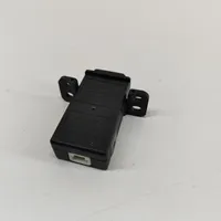 Nissan Juke II F16 USB-pistokeliitin CBC0033030010