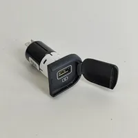 KIA Niro USB-pistokeliitin 96125M6110