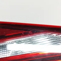 Audi A3 S3 8V Lampy tylnej klapy bagażnika 8V4945076