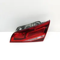 Audi A3 S3 8V Lampy tylnej klapy bagażnika 8V4945076