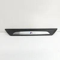 BMW 3 F30 F35 F31 Etuoven kynnyksen suojalista 8051037