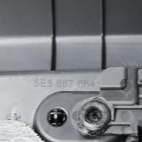 Skoda Octavia Mk3 (5E) Boczki / Poszycie drzwi tylnych 5E5867664