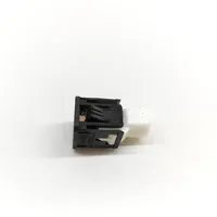 BMW i4 USB jungtis 9229294