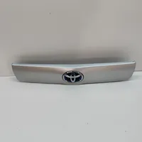 Toyota Prius+ (ZVW40) Takaluukun rekisterikilven valon palkki 7680147140