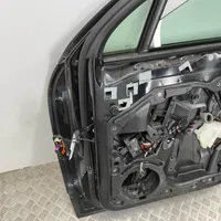 Volkswagen Touareg II Drzwi przednie 7P0831056