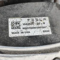 Tesla Model 3 Tylny zacisk hamulcowy 104462400H