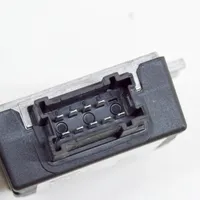 BMW 5 G30 G31 Centralina/modulo pompa dell’impianto di iniezione 7482455