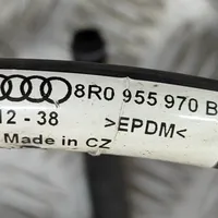 Audi Q5 SQ5 Wąż płynu do spryskiwacza szyby przedniej / czołowej 8R0955953D